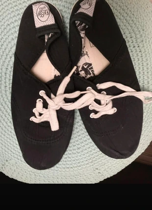 Chaussures Flossy noires - Taille 36 - Très bon état, brand: Flossy, condition: Very good, size: 36, €3.00, €3.85 includes Buyer Protection