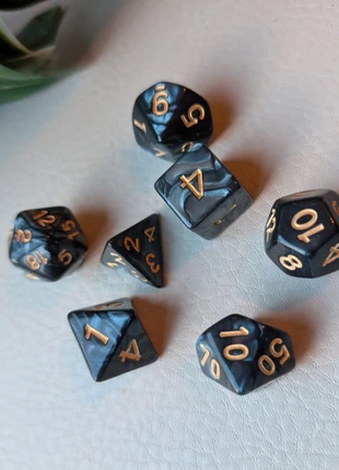 RPG dice set🎲 D&D dobbelstenen, marque: D&D, état: Très bon état, 4,00 €, 4,90 € Protection acheteurs incluse