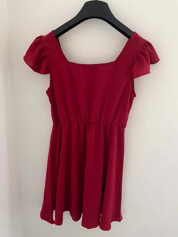 Robe rouge fonce - photo numéro 3