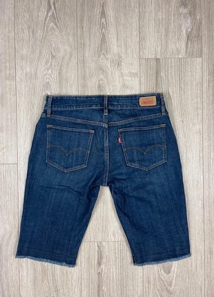Short Jeans Levi’s Bleu Long Bermuda W26/FR36/S Brodé SL18, marque: Levi's, état: Très bon état, taille: S, 8,00 €, 9,10 € Protection acheteurs incluse
