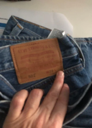 Bermudas vaqueras Levis. Talla 29. Sin uso, merk: Levi Strauss & Co., staat: Nieuw zonder prijskaartje, maat: W29 | FR 38, € 15,00, € 16,45 inclusief Kopersbescherming