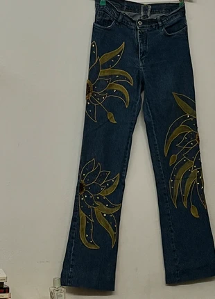Jean bleu customisé créateur, zustand: Sehr gut, größe: M / 38 / 10, 25,00 €, 26,95 € inklusive Vinted-Käuferschutz