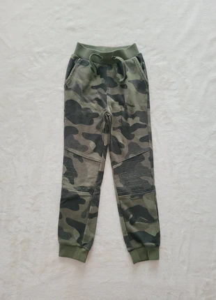 Joggings, NPO kid, 6 ans 🤩, marque: NPO Kid, état: Très bon état, taille: 6 ans / 116 cm, 3,00 €, 3,85 € Protection acheteurs incluse