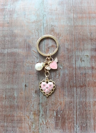 Tres beau porte cléfcoeurs strass, état: Neuf sans étiquette, 7,00 €, 8,05 € Protection acheteurs incluse