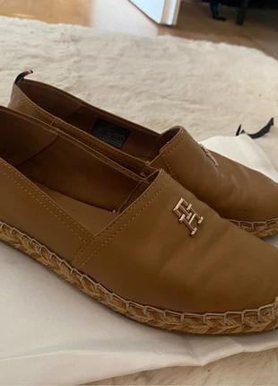 Tommy Hilfiger espadrilles, marke: Tommy Hilfiger, zustand: Gut, größe: 37, 29,99 €, 32,19 € inklusive Vinted-Käuferschutz