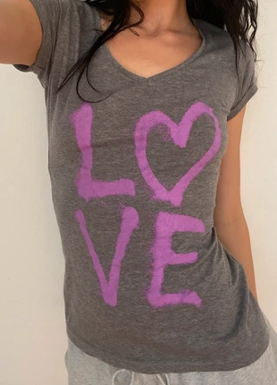 Tumblr love shirt girls, marke: Sonstiges, zustand: Sehr gut, größe: XS / 34 / 6, 6,99 €, 7,54 € inklusive Vinted-Käuferschutz