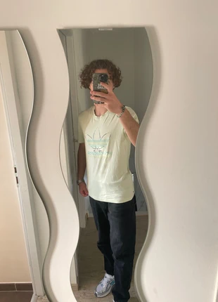 Tee-shirt vert clair adidas taille S streetwear, très bonne état, brand: adidas, condition: Very good, size: S, €10.00, €11.20 includes Buyer Protection