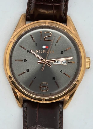 Montre Tommy Hilfiger homme, marque: Tommy Hilfiger, état: Très bon état, taille: 39–42 mm, 65,00 €, 68,95 € Protection acheteurs (Pro) incluse