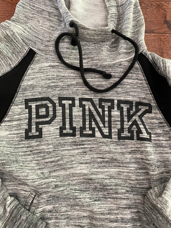 VS pink hoodie 2