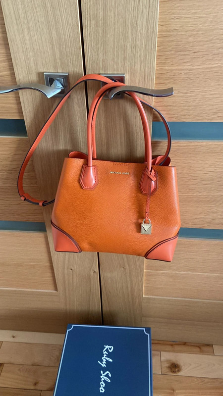 Michael kors 2025 padlock bag