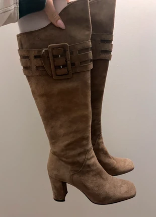 bottes hautes en daim T37 grosses boucles vintage sublime, marque: Vintage Dressing, état: Très bon état, taille: 37, 15,00 €, 16,45 € Protection acheteurs (Pro) incluse