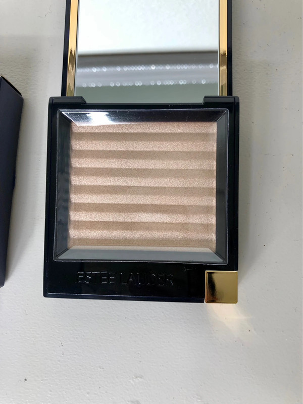 Estée Lauder Platinum All Over Powder 3