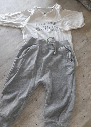 Set bimbo maglia e pantalone, marca: Grain de Blé, estado: Muito bom, tamanho: 12-18 meses / 80 cm, €4.00, €4.90 inclui Proteção do Comprador