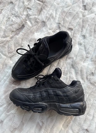 Nike Air max 95 Taille 42,5 Homme noir, marque: Nike, état: Bon état, taille: 42,5, 45,00 €, 47,95 € Protection acheteurs incluse