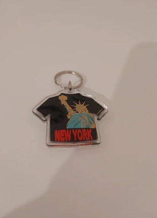 Porté clé tee shirt statue de la liberté New York, marca: Torkia, estado: Muy bueno, 2,00 €, 2,80 € Protección al comprador incluida