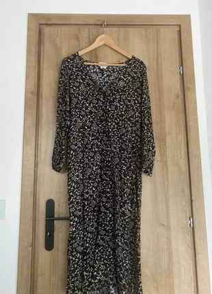 Robe  victoriana Sezane, marque: Sézane, état: Très bon état, taille: L / 40 / 12, 80,00 €, 84,70 € Protection acheteurs incluse