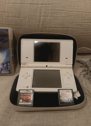 Nintendo DSI, brand: Nintendo, condizioni: Buone, €35.00, €37.45 include la Protezione acquisti