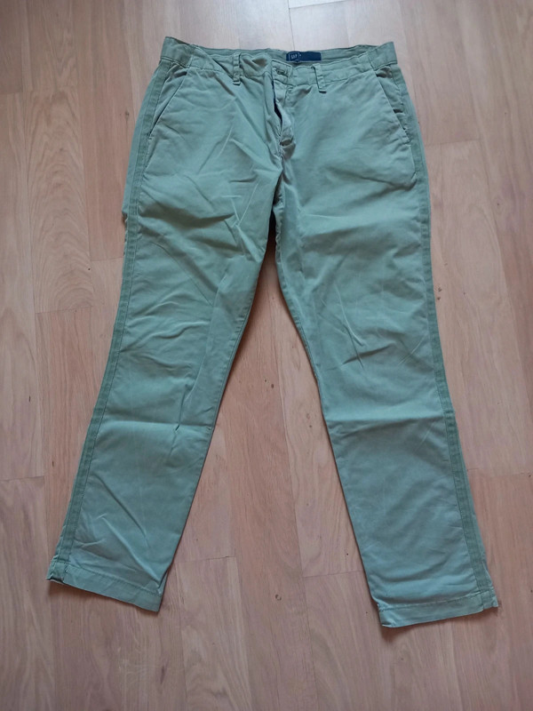 Pantalon chino Gap 8