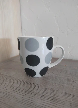 Mug blanc à pois noirs et gris – Tasse céramique café/thé, état: Très bon état, 1,50 €, 2,28 € Protection acheteurs incluse
