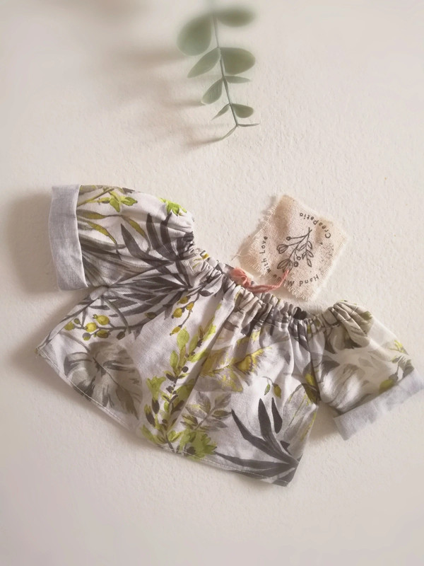 Bavoir pour poupée-tissu de votre choix-Coffret vêtements et accessoires  pour poupons Gordis de Paola Reina