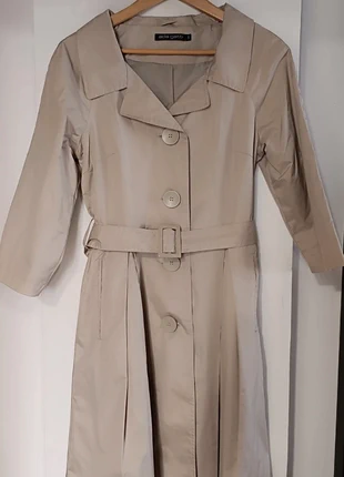 Gabardina impermeable mangas 3/4, merk: Local, staat: Nieuw zonder prijskaartje, maat: M / 38 / 10, € 10,00, € 11,20 inclusief Kopersbescherming