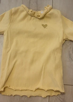 Sous-pull fille, marque: Gémo, état: Très bon état, taille: 9-12 mois / 74 cm, 1,50 €, 2,28 € Protection acheteurs incluse