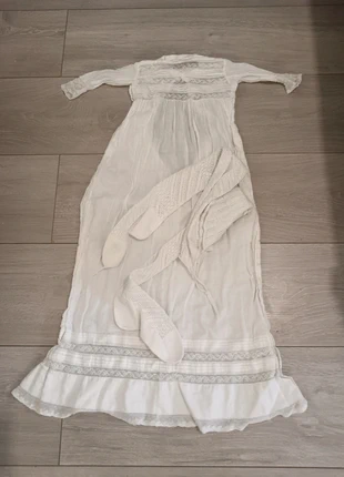 Robe de baptême ancienne + chaussette, état: Bon état, taille: Taille unique, 15,00 €, 16,45 € Protection acheteurs incluse