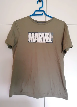 Tee shirt manches courtes Marvel taille S, marque: Marvel, état: Très bon état, taille: 14 ans / 164 cm, 5,00 €, 5,95 € Protection acheteurs incluse