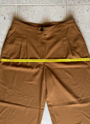 Pantaloni fluidi marroni KIABI tg 48, marke: Kiabi, zustand: Neu, größe: XXL / 44 / 16, 14,00 €, 15,40 € inklusive Vinted-Käuferschutz