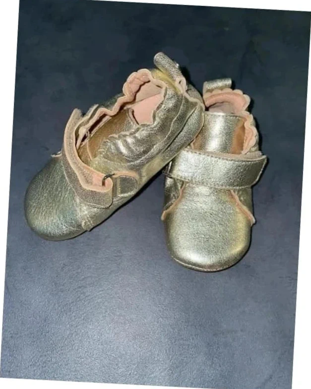 Chaussures dorées bébé fille Jacadi T 22 élégantes confortables souples et pratiques