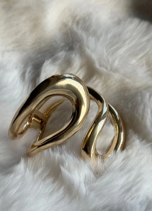 Metallic circular bangle, condition: Very good, £7.50, £8.58 includes Buyer Protection