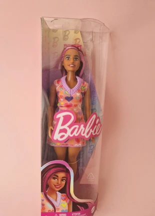 Barbie fashionistas 207, merk: Barbie, staat: Nieuw met prijskaartje, maat: Universeel, € 7,00, € 8,05 inclusief Kopersbescherming