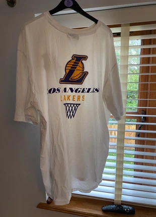 LA Lakers T-Shirt, brand: New Era, condition: Very good, size: XXL, £10.00, £11.20 includes Buyer Protection