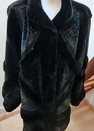 Manteau en fausse fourrure et velours à motifs, estado: Muito bom, tamanho: XXL / 44 / 16, €18.00, €19.60 inclui Proteção do Comprador