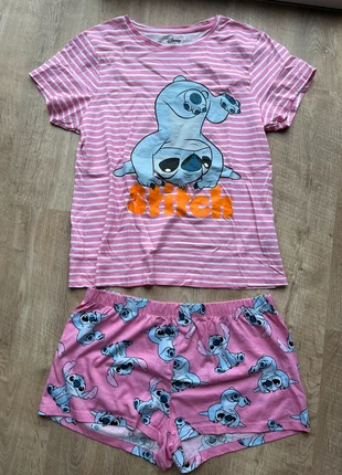 Pyjama disney stitch neuf, marca: Disney, estado: Nuevo sin etiquetas, tamaño: M / 38 / 10, 6,00 €, 7,00 € Protección al comprador incluida