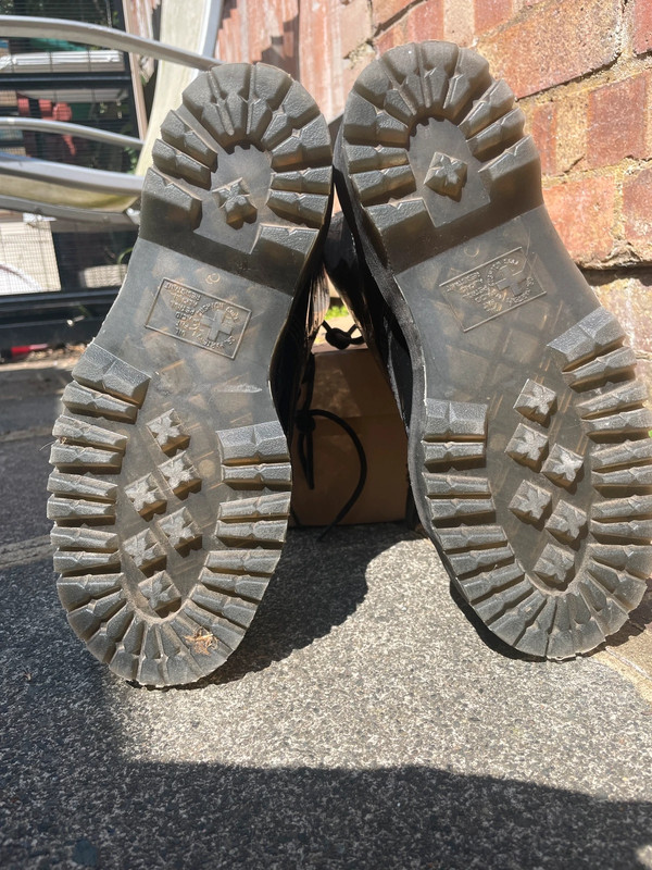 Dr Martens sinclair patent crocs 6.5 uk Vinted