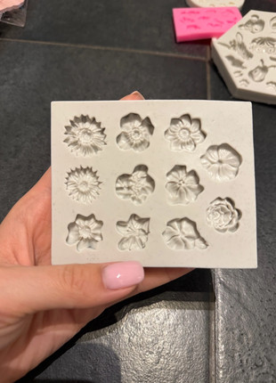 Siliconen vorm bloemetjes, état: Neuf sans étiquette, taille: Taille unique, 5,00 €, 5,95 € Protection acheteurs incluse