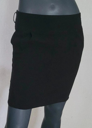 Jolie jupe noire Formula Joven, marque: Fórmula Joven, état: Très bon état, taille: S / 36 / 8, 5,00 €, 5,95 € Protection acheteurs (Pro) incluse