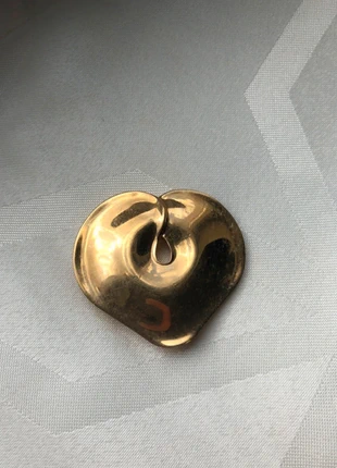 Gouden hartvormige pin – unieke design!, marca: Vintage Chic, estado: Muy bueno, 4,99 €, 5,94 € Protección al comprador incluida