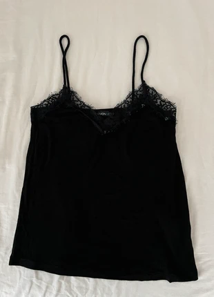 Schwarzes Top mit Spitze, marke: Even&Odd, zustand: Gut, größe: XS / 34 / 6, 5,00 €, 5,95 € inklusive Vinted-Käuferschutz