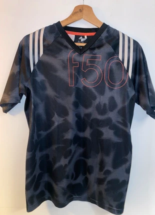 T-shirt d’entraînement adidas noir , brand: adidas, condition: Very good, size: XS, €10.00, €11.20 includes Buyer Protection