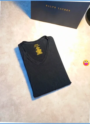 Tee shirt Ralph Lauren noir logo brodé sur le bas rouge pour homme taille M en très bon état, merk: Ralph Lauren, staat: Heel goed, maat: M, € 21,00, € 22,75 inclusief Kopersbescherming Pro