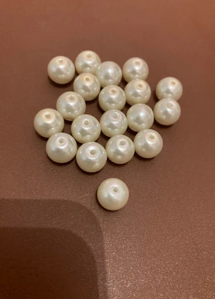 Lot de perles blanches nacrées , état: Très bon état, 1,00 €, 1,75 € Protection acheteurs incluse