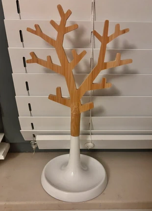 🌿 Minimalistische sieradenboom – hout & wit keramiek, merk: NO LABEL, staat: Heel goed, € 7,00, € 8,05 inclusief Kopersbescherming