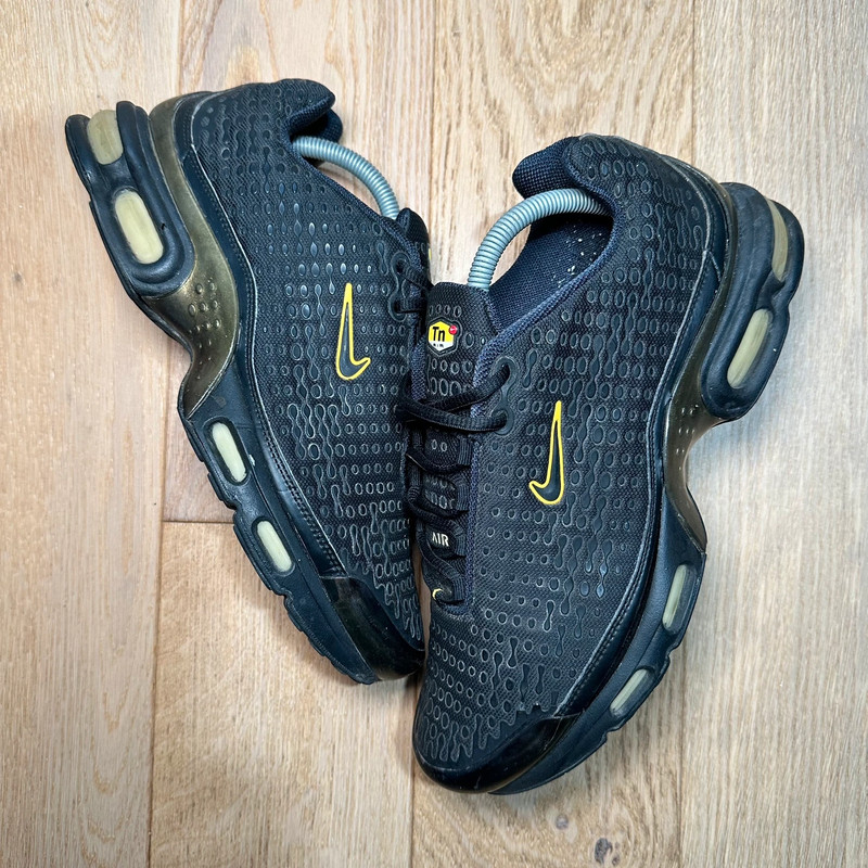 Air max 200 black volt sales