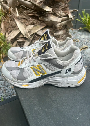 Chaussures New Balance 878 Blanche Jaune taille 44 EU, marque: New Balance, état: Bon état, taille: 44, 30,00 €, 32,20 € Protection acheteurs incluse