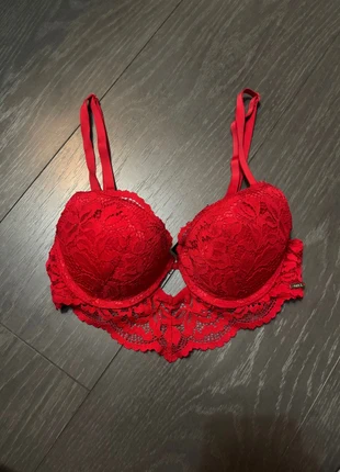 Soutien-gorge push up dentelle rouge, marca: GRLZ, estado: Muito bom, tamanho: 70B, €4.00, €4.90 inclui Proteção do Comprador