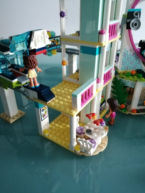 Lego friends complexe touristique shop