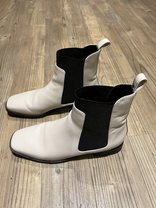 Everlane square toe chelsea clearance boot