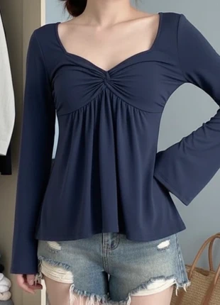 Top bleu marine froncé à manches longues évasées - Taille S, merk: aureline, staat: Heel goed, maat: S / 36 / 8, € 24,90, € 26,85 inclusief Kopersbescherming